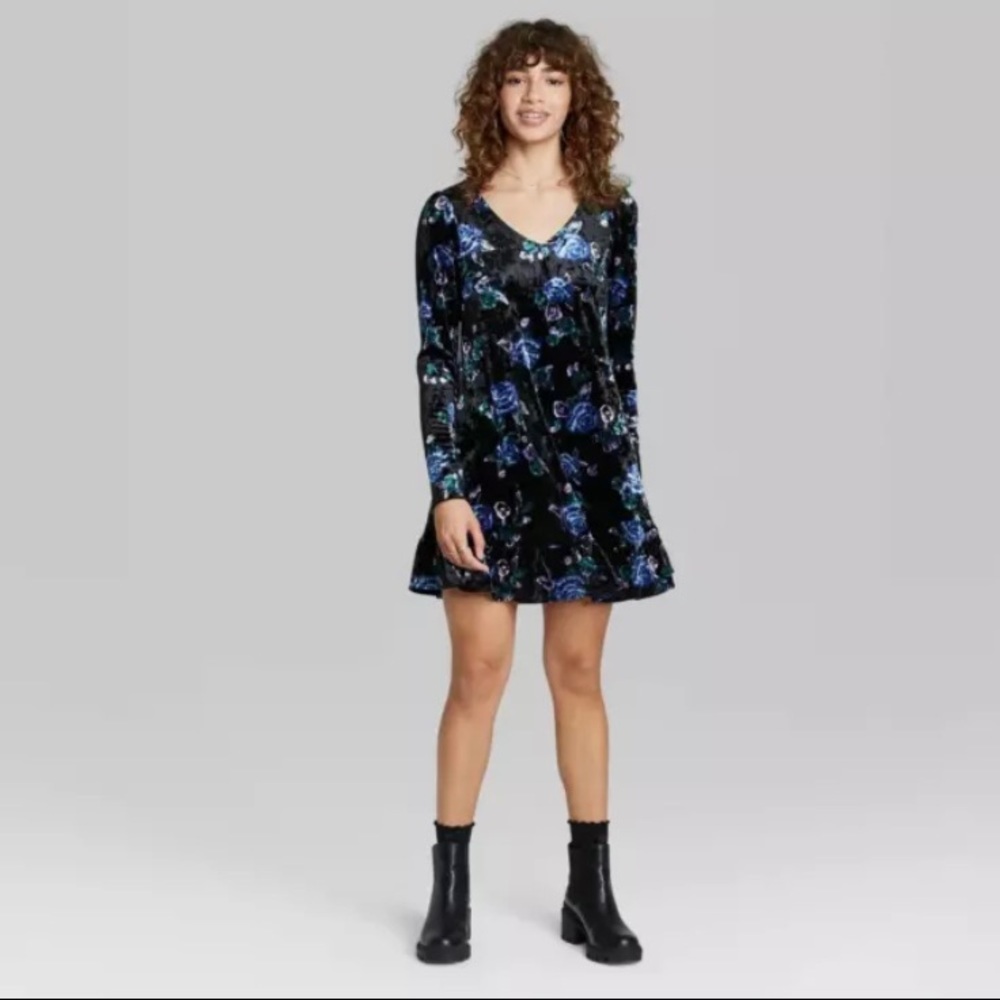 Wild Fable Mini Dress Medium Whimsigoth Velvet Long Sleeve V Neck Black Blue NWT